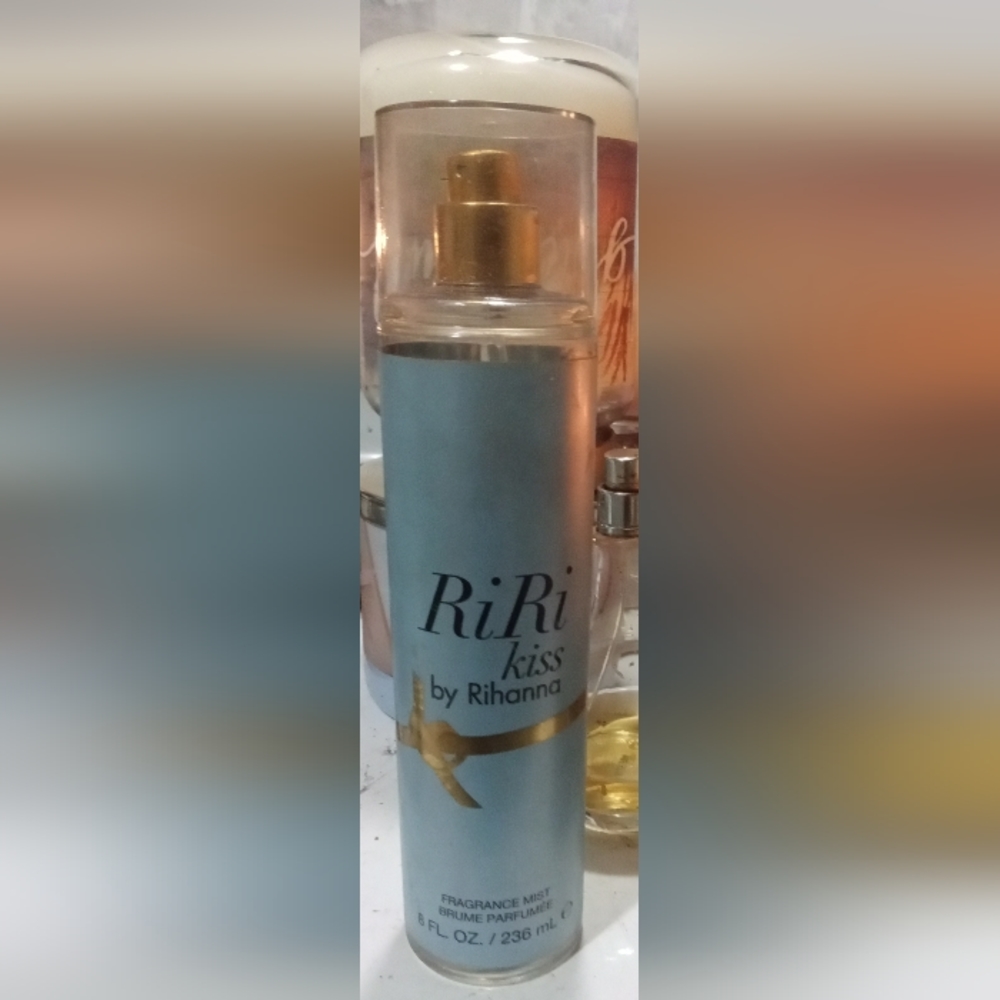 RiRi Kiss by Rihanna